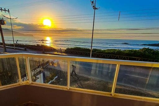 sacada frente mar .jpg