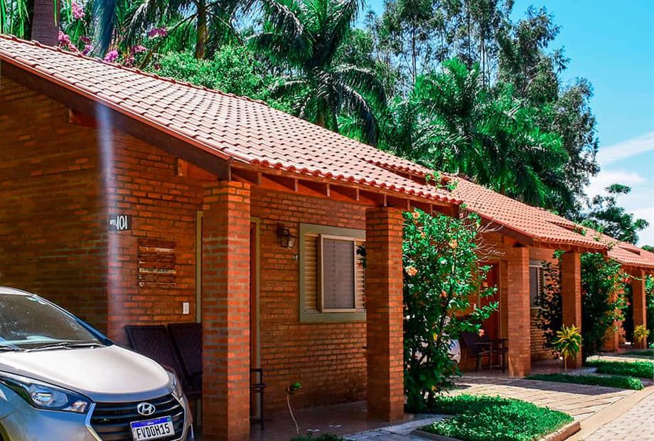 sem título-1 (2).jpg