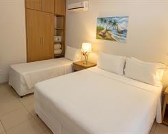 FAMILY COM 2 SUITES - (até 5 pessoas)