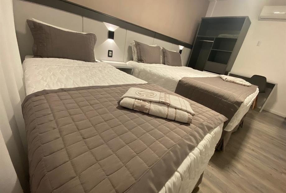 standard triplo - 01.jpg