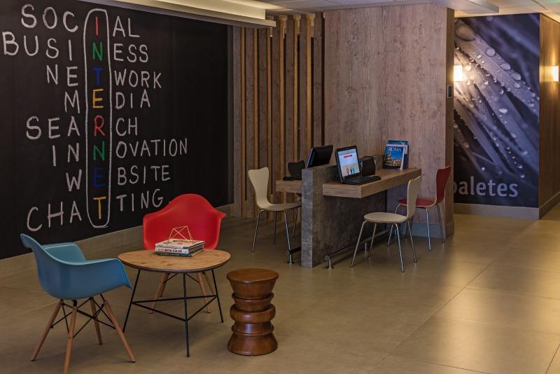 Illustrative image of Ibis Santos Valongo