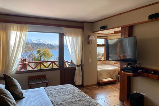 apt 1 suite (3) (1).jpg