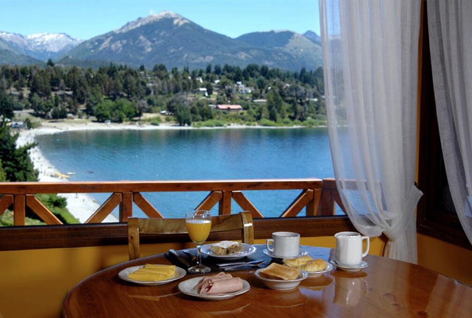 h - mesa comedor residencia.jpg