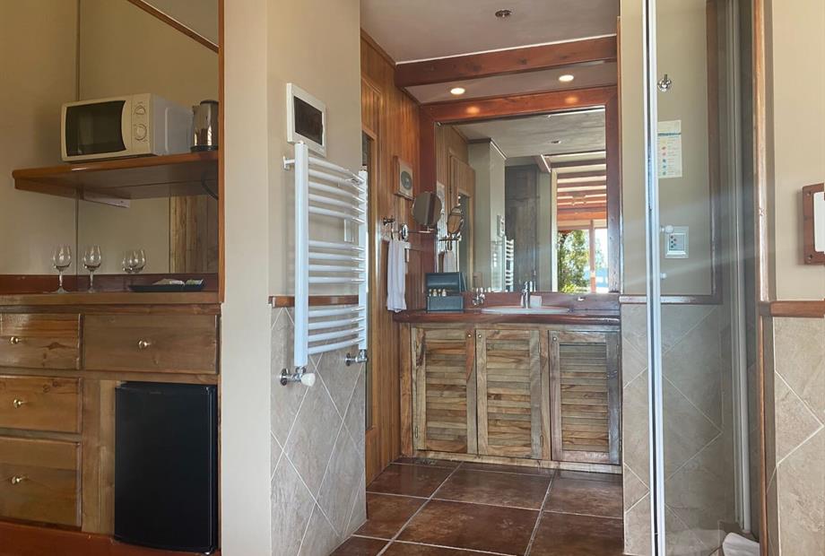 master amenities  (002).jpg