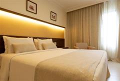 Superior 1 cama casal 1CHD free na mesma cama - DBB