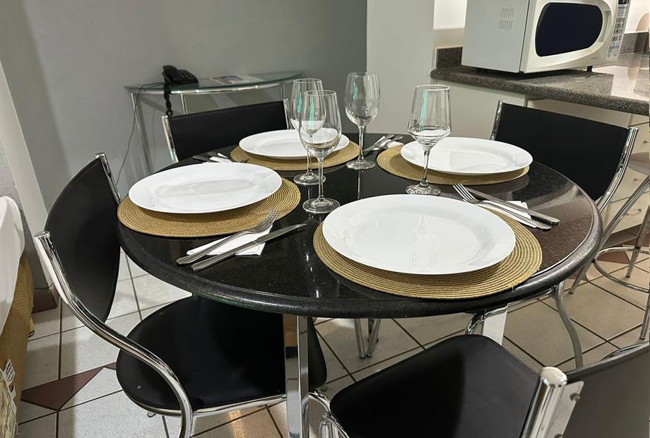 uh 701 mesa jantar.jpeg