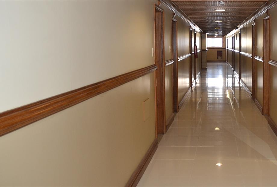 corredor apto menor.jpg