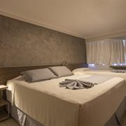 Quarto Triplo Standard