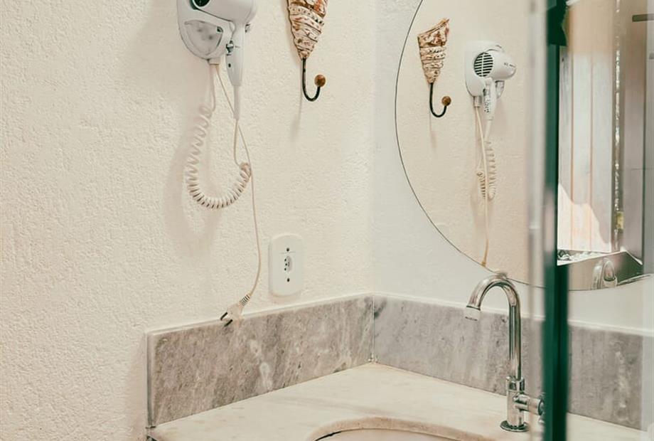 banheiro 2 tororão hotel pousada - .jpg