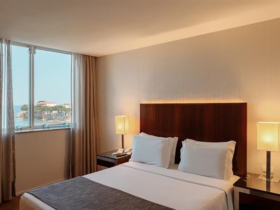 lux dbl 1 close up view.jpg