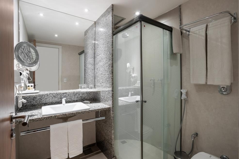 lux wc 2023.jpg