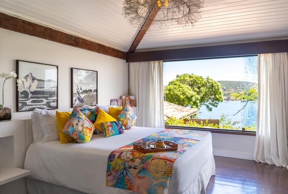 uh 12 - residência de artista - master.jpg