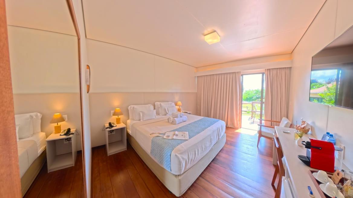 quarto_espelho_comprimida.jpg