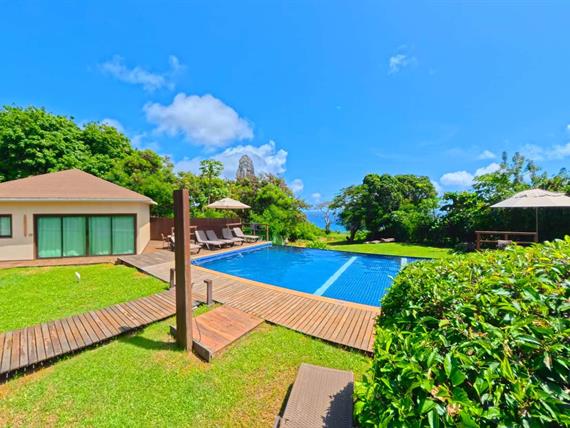 bangalo19_piscina_comprimida.jpg