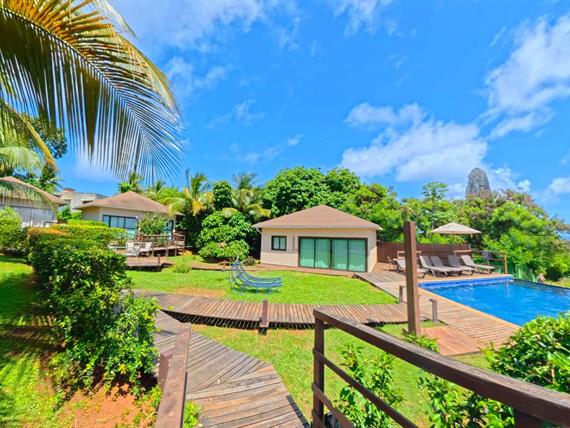 jardim_deck_piscina_comprimida.jpg