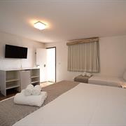 Quarto Triplo com Varanda