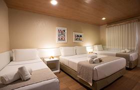 Quarto Família com Varanda do Pousada da Germana 
