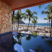 Quarto Luxo Vista Mar com Piscina