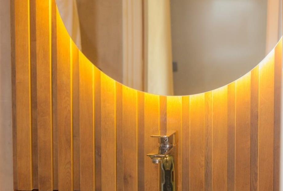 img_0024 (853x1280).jpg