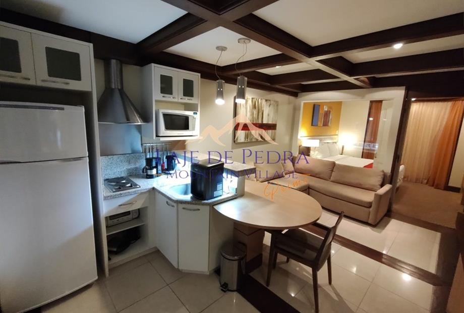 studio standard prime 03.jpg