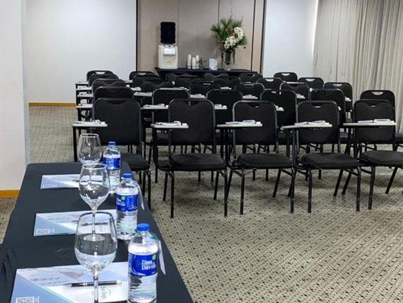 sala eventos 3.jpg