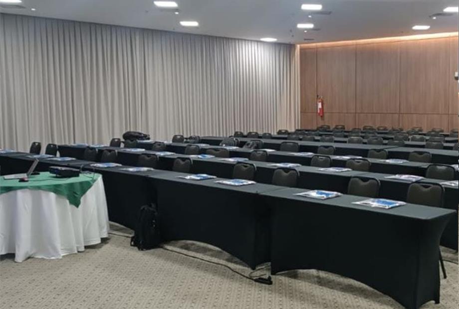 sala eventos 4.jpg