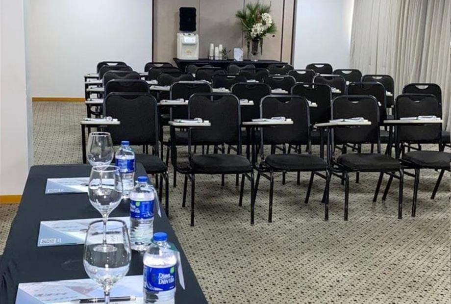 sala eventos 3.jpg