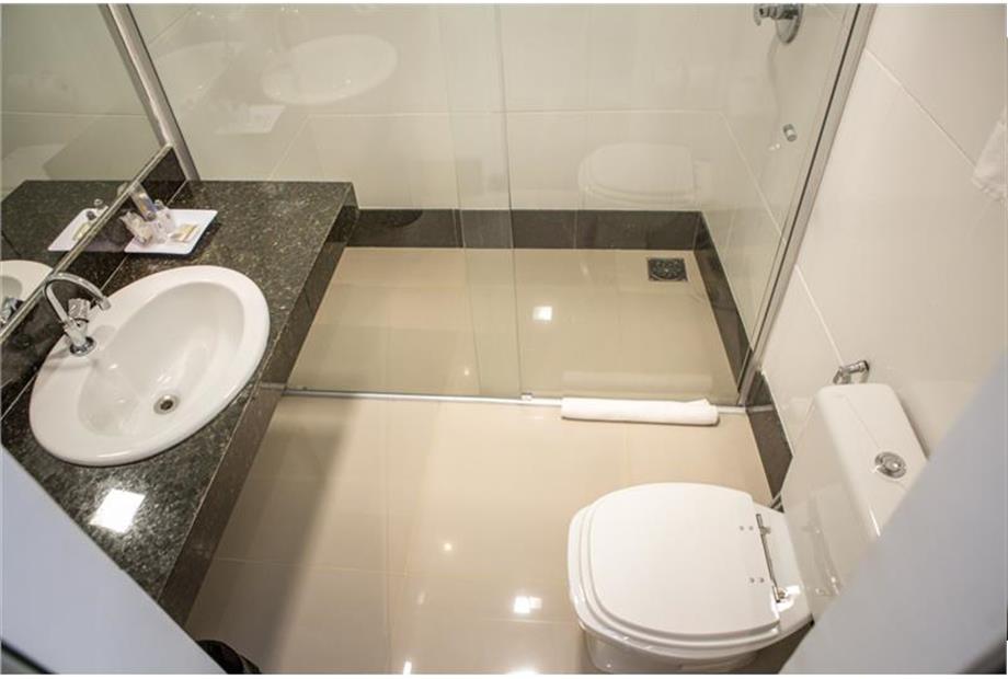 Banheiro Padrão comum a todas Uhs.jpg