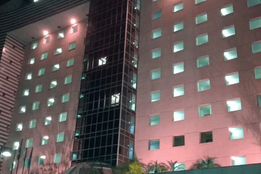 FACHADA OUTUBRO ROSA.png