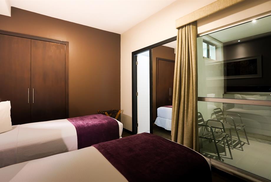 SUPERIOR TWIN (1).jpg