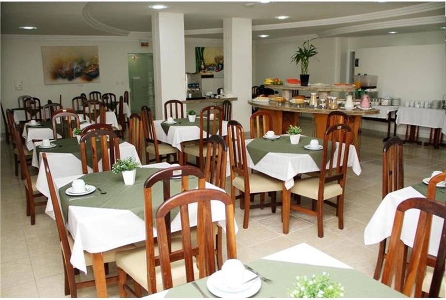 04 Hotel Itajaí Tur.jpg