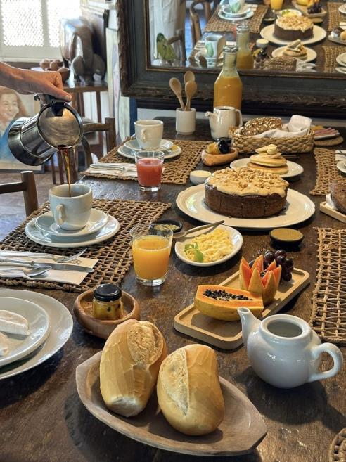 mesa café da manha lorran omnibees p.jpg