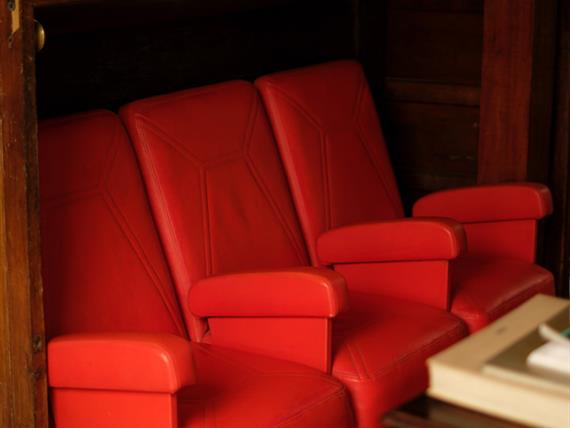 poltrona cine hall1.jpg