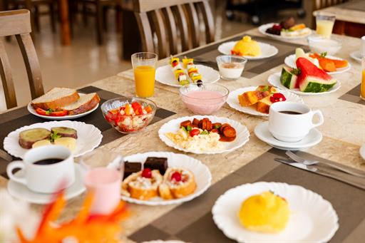 hotel maré mansa - café da manhã 1.jpg