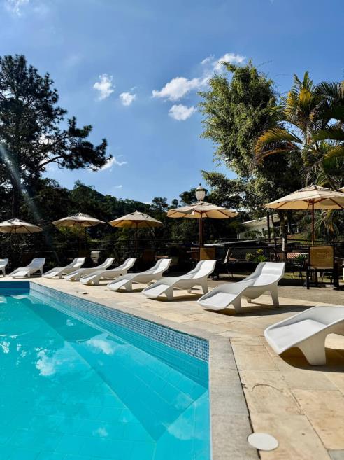 hotel_green_hill_piscina_externa4.jpg