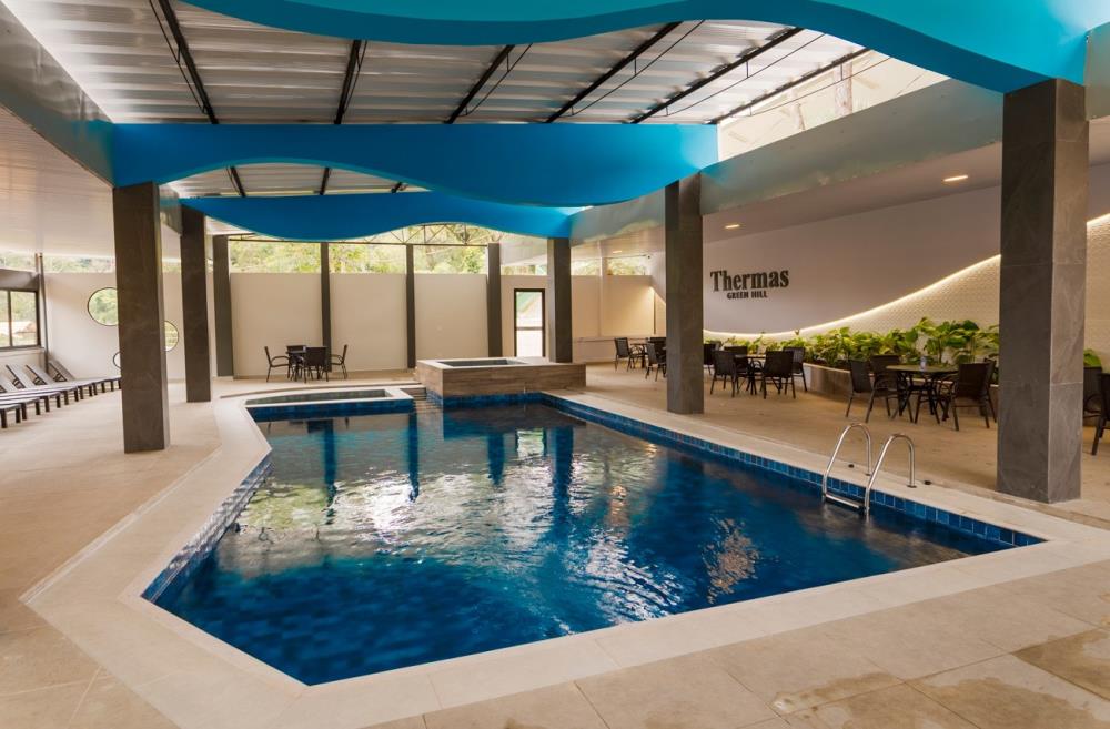 hotel_green_hill_piscina_aquecida_principal.jpg