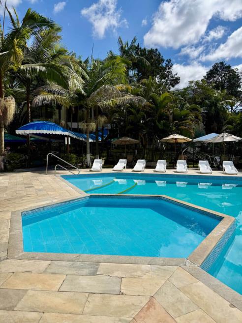hotel_green_hill_piscina_externa7.jpg