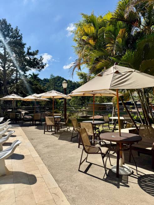 hotel_green_hill_piscina_externa3.jpg