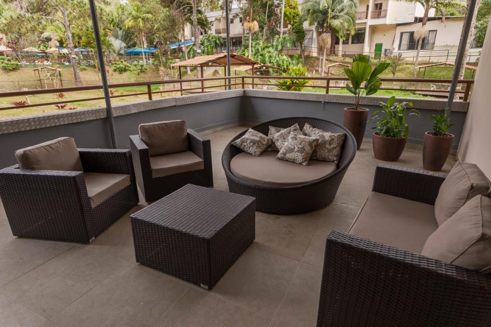 hotel_green_hill_piscina_aquecida_hall.jpg