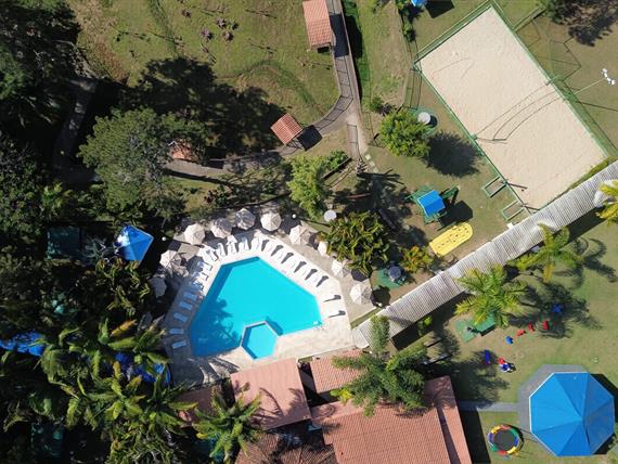hotel_green_hill_lazer_piscina_quadras.jpg