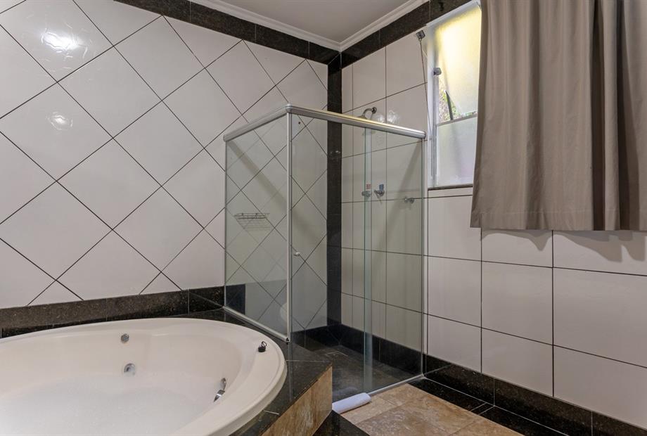 hotel_green_hill_suite_vip_banheiro.jpg