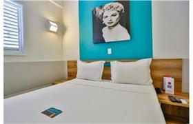 Quarto  Standard Casal do Mega Moda Goiania Hotel