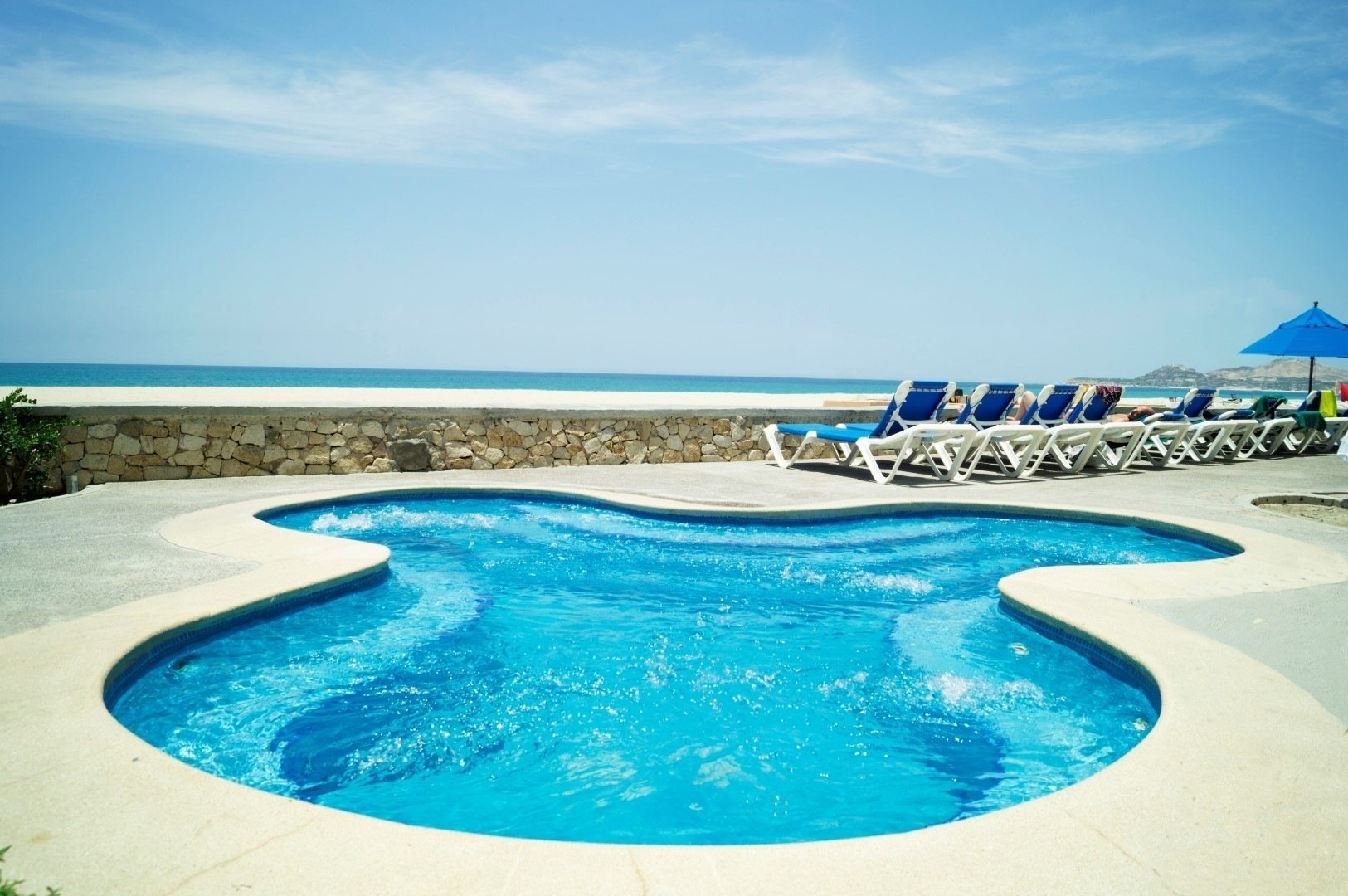 JACUZZI (Large).jpg