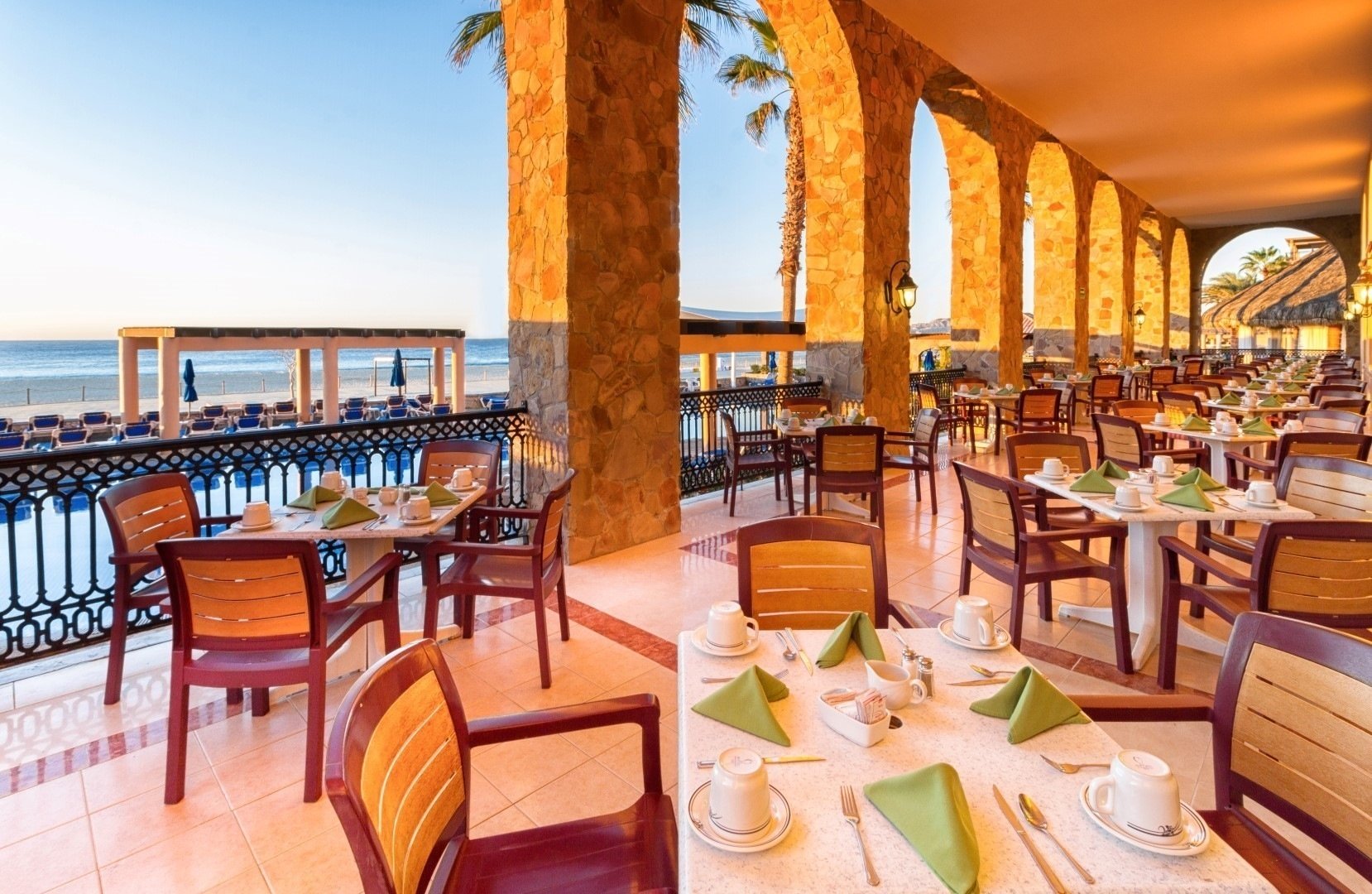 RESTAURANTE CAFE SOLARIS (Large).jpg