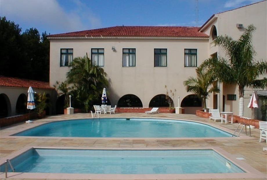 CASSINO Piscina Adultos e Infantil.jpg