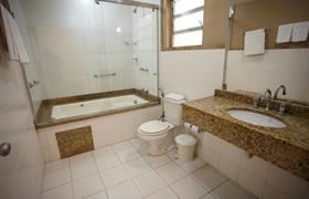 Suite Casal Banheira do Hotel Atlântico Praia - Cassino