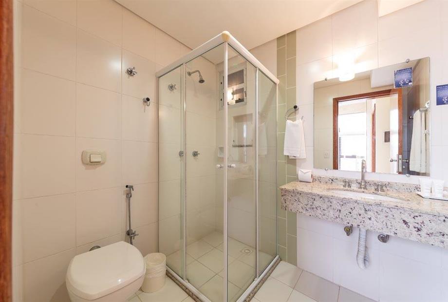 suite norte - sem banheira - banheiro.jpg