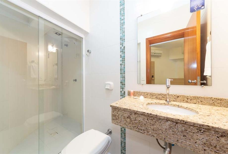 slsz - standard família - banheiro (1).jpg