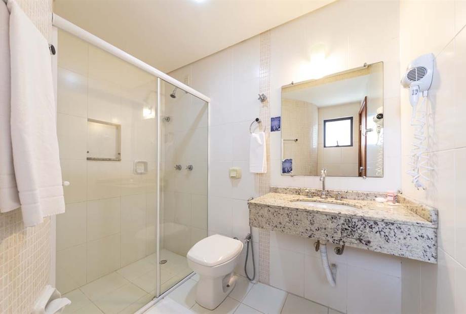 superior familia banheiro.jpg