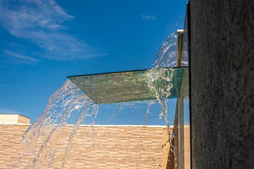 Piscina cachoera.jpg